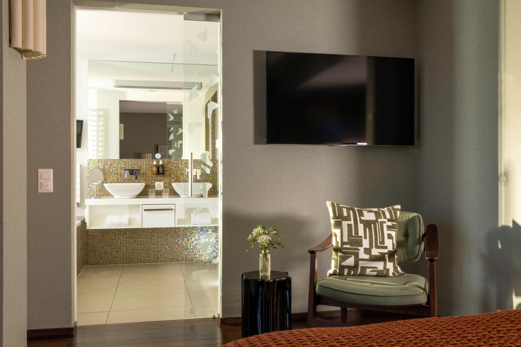 Hotel D - Basel - Fully Renovated 2025 ภายนอก รูปภาพ